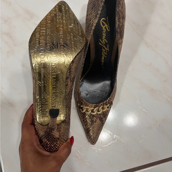 Beverly Feldman Tan Snake Print Heels - Picture 6 of 7